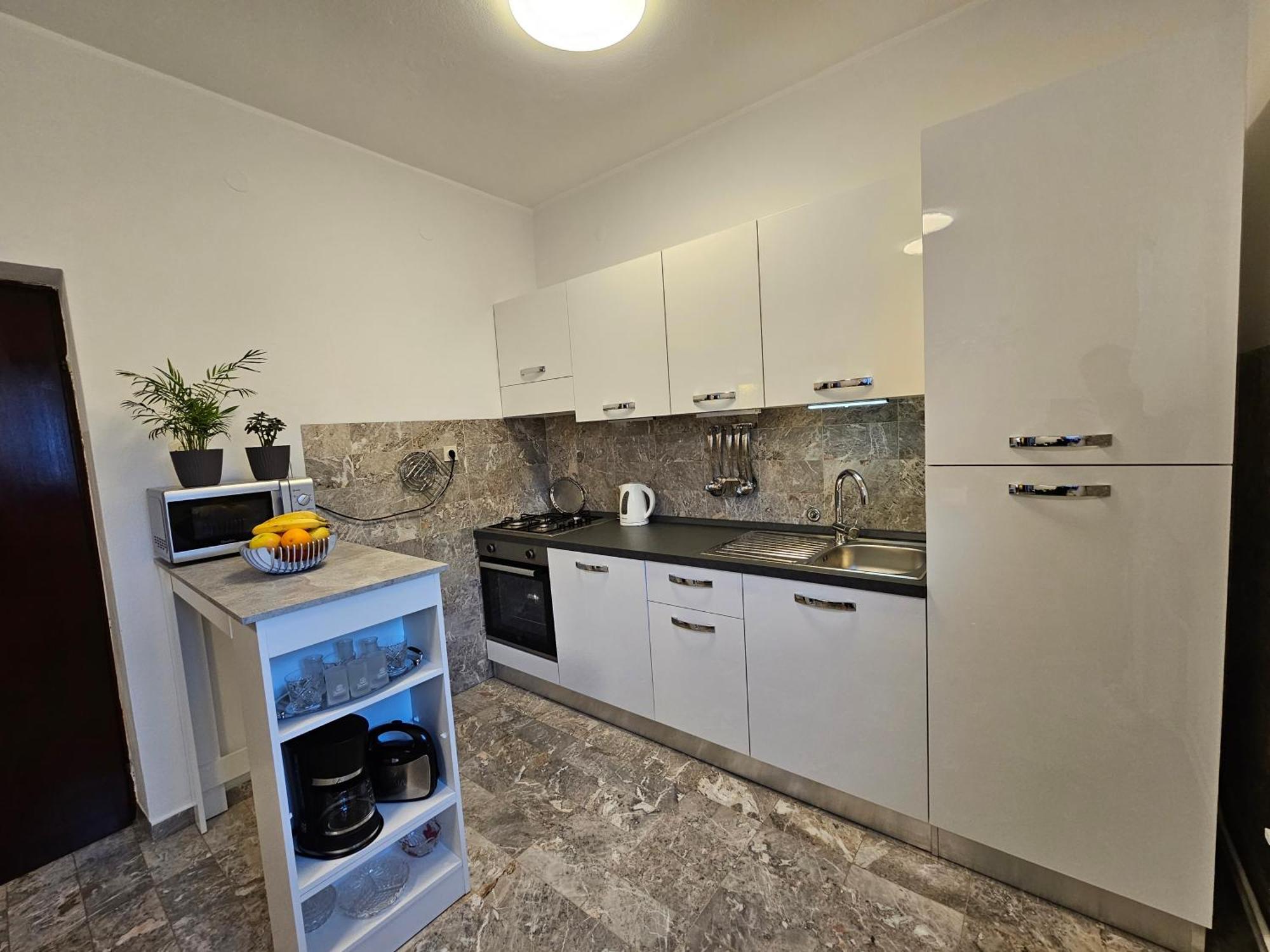 Apartment Tigo - 2 Bedrooms, 2 Bathrooms, Terrace And Big Garden فاجانا المظهر الخارجي الصورة