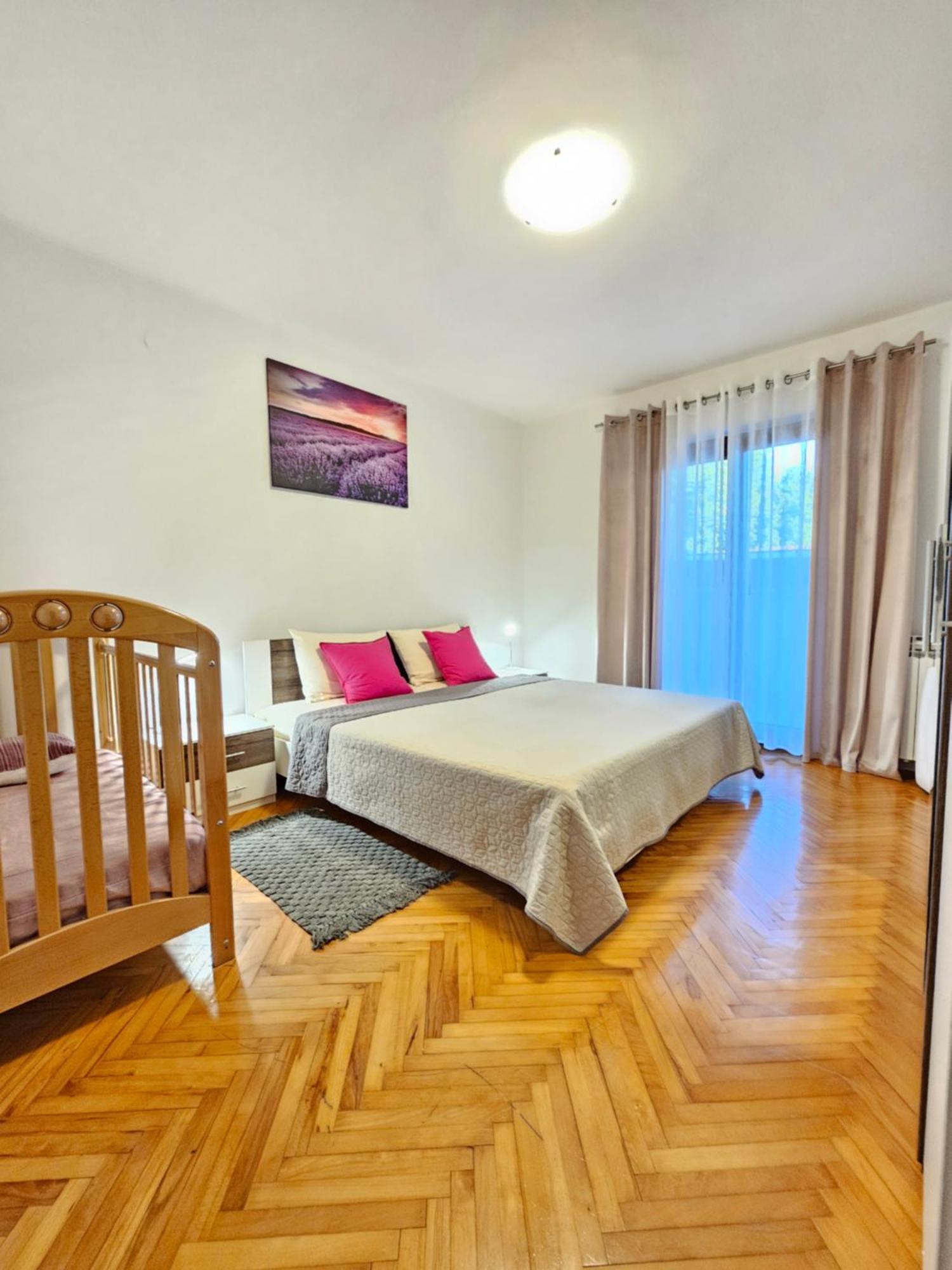 Apartment Tigo - 2 Bedrooms, 2 Bathrooms, Terrace And Big Garden فاجانا المظهر الخارجي الصورة